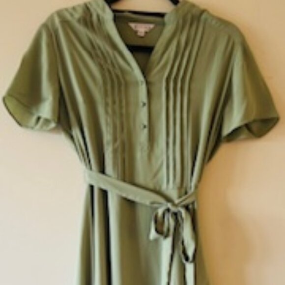Nanette Lepore Soft Green Button Dress with Belt - Picture 3 of 4
